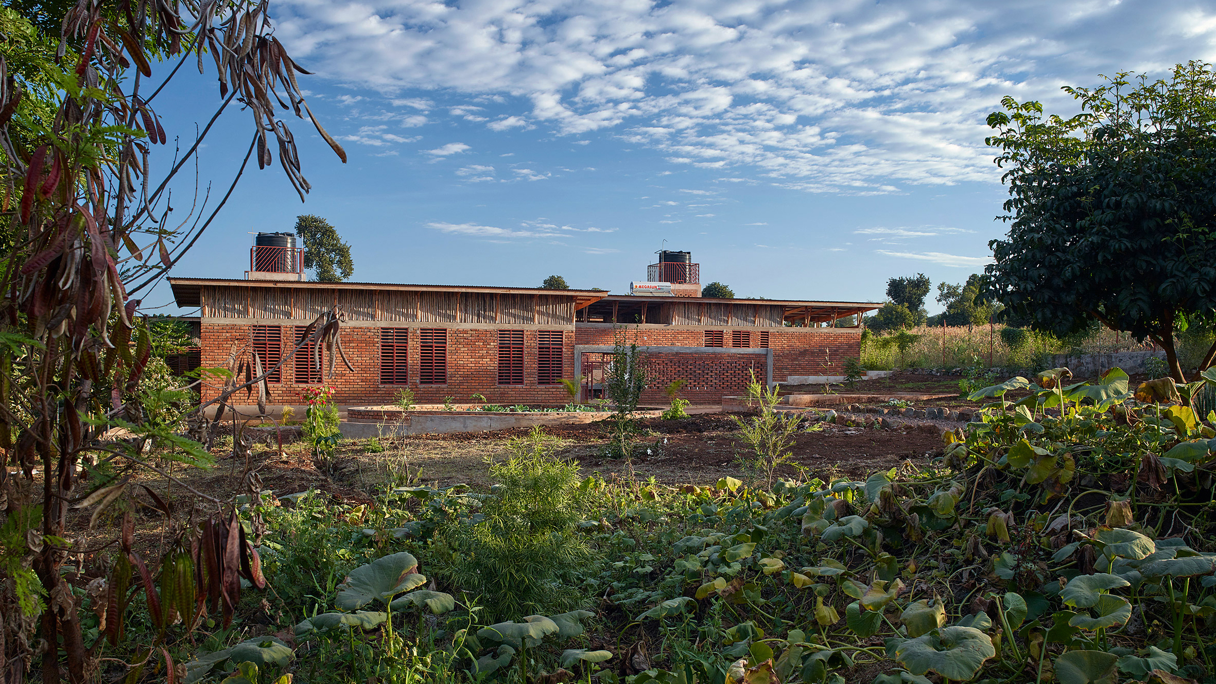 econef-childrens-center-16-9